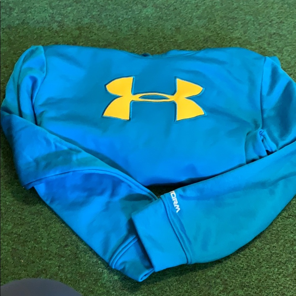 Unisex Youth Large UA hoodie